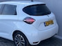 Renault Zoe R135 Intens 52 kWh / Dealer onderhouden / Koop Accu SoH 95,82 % / NL auto / Batterijgarantie tot 12-2028 < 160.000 km / CCS snelladen / Navigatie / Achteruitrijcamera / Stuur- en stoelverwarming / Dode hoek detectie / Apple Carplay Android / 16" LM wielen /