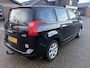Peugeot 5008 1.6 VTi ST 7p. MOTORSTORINGSLAMPJE AAN (Airco, Panoramadak, Trekhaak ) Rijklaar.