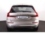 Volvo XC60 T6 Recharge AWD Plus Bright - Panorama/schuifdak - IntelliSafe Assist & Surround - 360º Camera - Harman/Kardon audio - Adaptieve LED koplampen - Verwarmde voorstoelen, stuur & achterbank - Parkeersensoren voor & achter - Elektr. bedienb. voorstoelen met geheugen - Draadloze tel. lader - Extra getint glas - 19' LMV