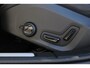Volvo V60 T6 Plug-in hybrid AWD Plus Dark | Verwarmbare voorstoelen+stuurwiel+achterstoelen | Rondom zichtcamera | Premium audio by Harman Kardon | Verwarmbare voorruit | 18 inch Lichtmetalen velgen