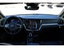Volvo V60 T6 Plug-in hybrid AWD Plus Dark | Verwarmbare voorstoelen+stuurwiel+achterstoelen | Rondom zichtcamera | Premium audio by Harman Kardon | Verwarmbare voorruit | 18 inch Lichtmetalen velgen
