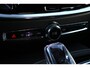 Volvo V60 T6 Plug-in hybrid AWD Plus Dark | Verwarmbare voorstoelen+stuurwiel+achterstoelen | Rondom zichtcamera | Premium audio by Harman Kardon | Verwarmbare voorruit | 18 inch Lichtmetalen velgen