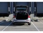 Volvo V60 T6 Plug-in hybrid AWD Plus Dark | Verwarmbare voorstoelen+stuurwiel+achterstoelen | Rondom zichtcamera | Premium audio by Harman Kardon | Verwarmbare voorruit | 18 inch Lichtmetalen velgen