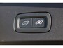 Volvo V60 T6 Plug-in hybrid AWD Plus Dark | Verwarmbare voorstoelen+stuurwiel+achterstoelen | Rondom zichtcamera | Premium audio by Harman Kardon | Verwarmbare voorruit | 18 inch Lichtmetalen velgen