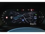 Volvo V60 T6 Plug-in hybrid AWD Plus Dark | Verwarmbare voorstoelen+stuurwiel+achterstoelen | Rondom zichtcamera | Premium audio by Harman Kardon | Verwarmbare voorruit | 18 inch Lichtmetalen velgen