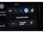 Volvo V60 T6 Plug-in hybrid AWD Plus Dark | Verwarmbare voorstoelen+stuurwiel+achterstoelen | Rondom zichtcamera | Premium audio by Harman Kardon | Verwarmbare voorruit | 18 inch Lichtmetalen velgen