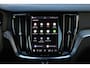 Volvo V60 T6 Plug-in hybrid AWD Plus Dark | Verwarmbare voorstoelen+stuurwiel+achterstoelen | Rondom zichtcamera | Premium audio by Harman Kardon | Verwarmbare voorruit | 18 inch Lichtmetalen velgen