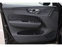 Volvo XC60 T6 Plug-in hybrid AWD Plus Dark | Trekhaak | Verwarmbare voorstoelen+stuurwiel+achterbank | Rondom zichtcamera | Premium audio by Harman Kardon | Head up display