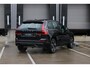 Volvo XC60 T6 Plug-in hybrid AWD Plus Dark | Trekhaak | Verwarmbare voorstoelen+stuurwiel+achterbank | Rondom zichtcamera | Premium audio by Harman Kardon | Head up display