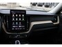 Volvo XC60 T6 Plug-in hybrid AWD Plus Dark | Trekhaak | Verwarmbare voorstoelen+stuurwiel+achterbank | Rondom zichtcamera | Premium audio by Harman Kardon | Head up display