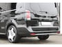 Mercedes-Benz V-klasse 300d / AMG / Exclusive / 4-Matic / 7-Pers / Luchtvering / Pano / INCL BTW-BPM / 360 Cam / Burmester / Vol Opties / NIEUW!!