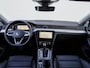 Volkswagen Passat Variant 1.4 TSI PHEV GTE 218pk Business | Zwart leder | Head up | Winterpakket | Trekhaak