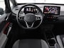 Volkswagen ID.3 First Plus 58 kWh | Stoel & stuurverwarming | Camera | Adaptive cruise | Sfeerverlichting | Carplay | Navigatie | Matrix LED | Parkeerhulp | Sfeerverlichting | Climate control