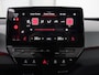 Volkswagen ID.3 First Plus 58 kWh | Stoel & stuurverwarming | Camera | Adaptive cruise | Sfeerverlichting | Carplay | Navigatie | Matrix LED | Parkeerhulp | Sfeerverlichting | Climate control