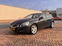 Volvo V60 1.6 T3 Kinetic | Cognac Leer!! | Navi | 17 inch