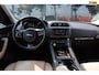 Jaguar F-Pace 3.0 Portfolio AWD 30d Navigatie | Leder | bi- Xenon | LM 22 inch |