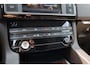 Jaguar F-Pace 3.0 Portfolio AWD 30d Navigatie | Leder | bi- Xenon | LM 22 inch |