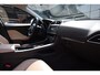Jaguar F-Pace 3.0 Portfolio AWD 30d Navigatie | Leder | bi- Xenon | LM 22 inch |