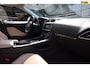 Jaguar F-Pace 3.0 Portfolio AWD 30d Navigatie | Leder | bi- Xenon | LM 22 inch |
