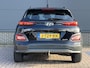 Hyundai Kona Electric EV Comfort 64 kWh / Trekhaak / Navigatie / Apple Carplay & Android Auto / Warmtepomp / Climate Control / Cruise Control Adaptief / Dealer onderhouden /