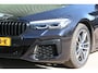 BMW 5-Serie Touring 530e xDrive M-SPORT, SOH 94% ZWART LEER, PANORAMADAK, NAVIGATIE, CAMERA