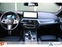 BMW 5-Serie Touring 530e xDrive M-SPORT, ZWART LEER, PANORAMADAK, NAVIGATIE, CAMERA
