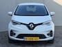 Renault Zoe R135 Intens 52 kWh / SOH 99 % / Koopaccu / 1e Eigenaar / Dealer Onderhouden / CCS Snelladen / Achteruitrijcamera / Stoel & Stuurverwarming / Apple Carplay & Android Auto / Dode Hoek Detectie / Navigatie / Parkeersensoren /