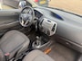 Hyundai i20 1.2i i-Motion/5drs/ nap/ dealeronderhouden/ 1jaar apk/ airco/ EL-ramen/ trekhaak/ zeer nette auto.