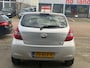Hyundai i20 1.2i i-Motion/5drs/ nap/ dealeronderhouden/ 1jaar apk/ airco/ EL-ramen/ trekhaak/ zeer nette auto.