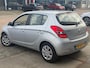 Hyundai i20 1.2i i-Motion/5drs/ nap/ dealeronderhouden/ 1jaar apk/ airco/ EL-ramen/ trekhaak/ zeer nette auto.