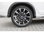Volvo V60 Cross Country T5 Polar+ Luxury | Afneembare Trekhaak | Panoramadak | Verwarmbare Voorstoelen | Adaptieve Bochtverlichting | 19'' Lichtmetalen Velgen | Parkeercamera | Cruise Control |