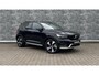 Volvo XC40 Recharge P8 AWD 78 kWh R-Design | Achteruitrijcamera | Parkeersensoren | BLIS | Navigatie | Harman Kardon Audio | Lichtmetalen Velgen 19 inch | Sportstoelen | Keyless Entry