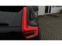 Volvo XC40 Recharge P8 AWD 78 kWh R-Design | Achteruitrijcamera | Parkeersensoren | BLIS | Navigatie | Harman Kardon Audio | Lichtmetalen Velgen 19 inch | Sportstoelen | Keyless Entry