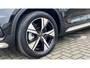 Volvo XC40 Recharge P8 AWD 78 kWh R-Design | Achteruitrijcamera | Parkeersensoren | BLIS | Navigatie | Harman Kardon Audio | Lichtmetalen Velgen 19 inch | Sportstoelen | Keyless Entry