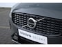 Volvo V60 T6 350PK Plug-in hybrid AWD Plus Dark | Adaptive Cruise & Pilot Assist | Stoelverwarming Voor & Achter | Stuurverwarming | Semi-Elektrische Trekhaak | Premium Audio by Harman Kardon | 360 Camera | Sportstoelen |