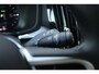 Volvo V60 T6 350PK Plug-in hybrid AWD Plus Dark | Adaptive Cruise & Pilot Assist | Stoelverwarming Voor & Achter | Stuurverwarming | Semi-Elektrische Trekhaak | Premium Audio by Harman Kardon | 360 Camera | Sportstoelen |