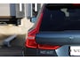 Volvo XC60 T6 Plug-in hybrid AWD Plus Dark | All-season banden | Adaptive Cruise & Pilot Assist | Panoramisch Schuif-/Kanteldak | 360-Camera | Draadloze Telefoonlader