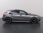 Mercedes-Benz A-klasse 180 Star Edition AMG Line | Nieuwprijs € 52.195,- | Night | Panoramadak | Sfeerverlichting | Stoelverwarming | Parkeercamera |