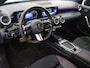 Mercedes-Benz A-klasse 180 Star Edition AMG Line | Nieuwprijs € 52.195,- | Night | Panoramadak | Sfeerverlichting | Stoelverwarming | Parkeercamera |