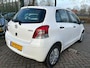 Toyota Yaris 1.0 VVTi Acces 1e eigenaar airco elektrische ramen cv op afs