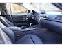 BMW 3-Serie Touring 328i Executive Luxury Line | AUT | Navi Pro | Bi-Xenon | Stoelverwarming | Sportstoelen | PDC | Elektr. Trekhaak | Stuurwiel verwarmd | Clima | Cruise | Etc.