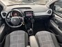 Peugeot 108 1.0 e-VTi Allure Touchscreen | Airco | 5-Deurs | 15" Lichtmetaal | Chroom | Getint Glas | LED Dagrij | Airco | Centrale deurvergrendeling met afstandsbediening | Chroom delen exterieur