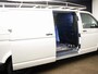 Volkswagen Transporter 2.0 TDI L2H1 Sport (NAVI,CLIMATE,CRUISE,PDC,TREKHAAK,IMPERIAL,BLUETOOTH,SPORTSTOELEN