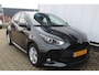 Mazda 2 Hybrid Toyota Yaris 1.5 Stuur- en Stoelverwarming l Apple Carplay/ Android auto l Keyless l Automaat l Parkeercamera l Cruise control l