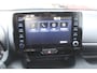 Mazda 2 Hybrid Toyota Yaris 1.5 Stuur- en Stoelverwarming l Apple Carplay/ Android auto l Keyless l Automaat l Parkeercamera l Cruise control l
