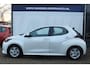 Mazda 2 Hybrid Toyota Yaris 1.5 Stuur- en Stoelverwarming l Apple Carplay/ Android auto l Keyless l Automaat l Parkeercamera l Cruise control l