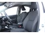 Mazda 2 Hybrid Toyota Yaris 1.5 Stuur- en Stoelverwarming l Apple Carplay/ Android auto l Keyless l Automaat l Parkeercamera l Cruise control l