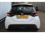 Mazda 2 Hybrid Toyota Yaris 1.5 Stuur- en Stoelverwarming l Apple Carplay/ Android auto l Keyless l Automaat l Parkeercamera l Cruise control l