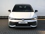 Volkswagen Golf GTE 1.5 eHybrid 272 PK | 18" inch velgen | Black style | Panoramadak | Trekhaak |