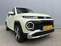 Hyundai Inster Evolve 49 kWh Automaat / Apple Carplay & Android Auto / Adaptieve Cruise control/ Airco Climate Control / Navigatie / 3-fase laden /
